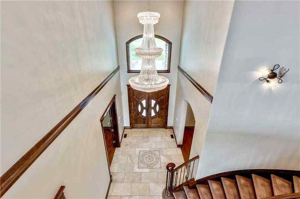 MLS® A2254832 - 35 Elmont Drive SW in Springbank Hill Calgary, Residential