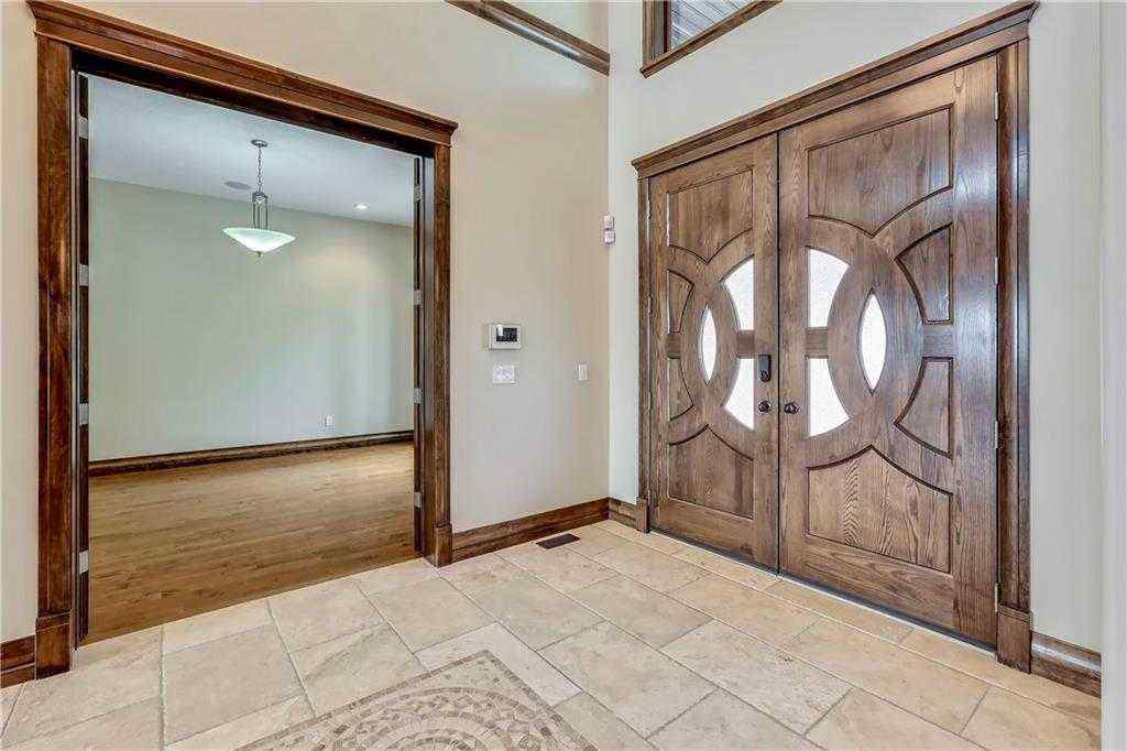 MLS® A2254832 - 35 Elmont Drive SW in Springbank Hill Calgary, Residential
