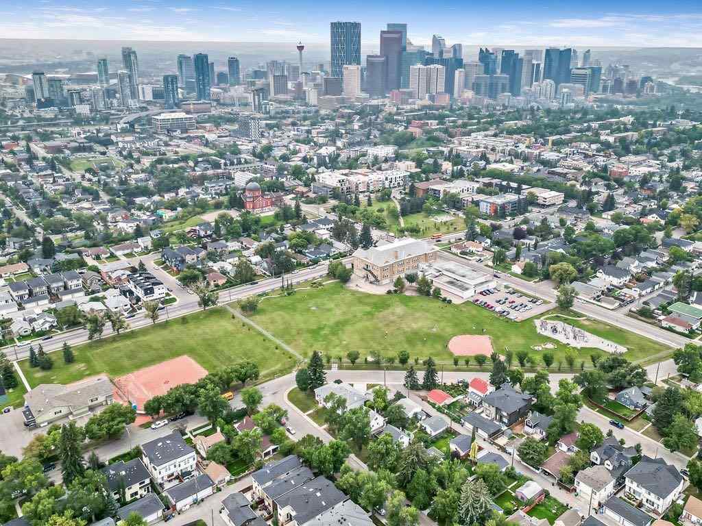 MLS® A2254834 - 906 Rundle Crescent NE in Renfrew Calgary, Residential