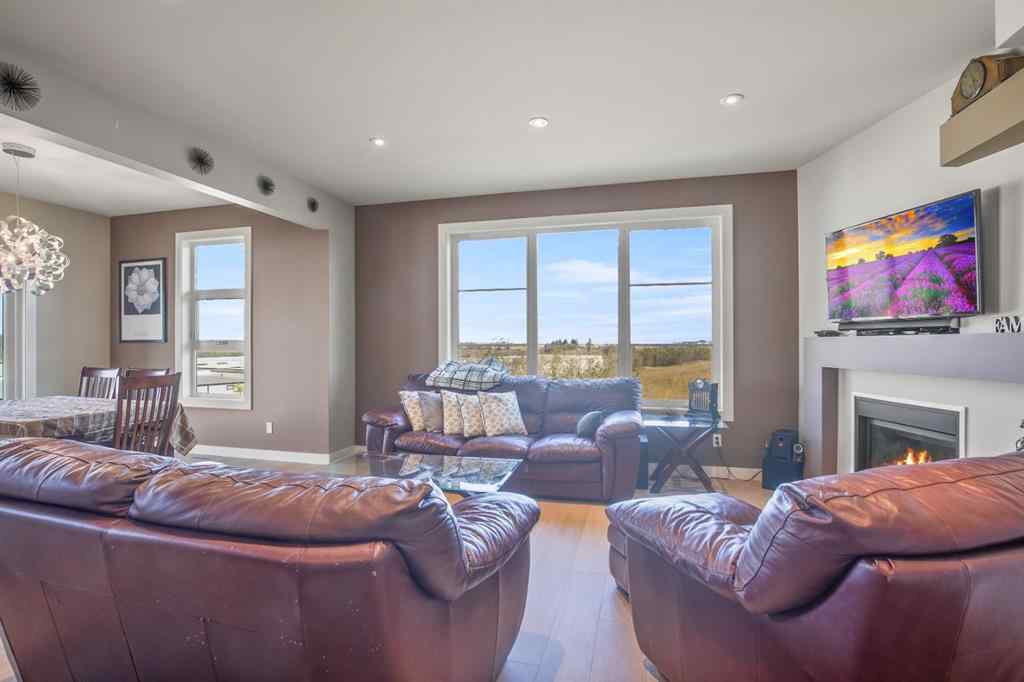 MLS® A2254837 - 38 Vista Close  in Valley Ridge Blackfalds, Residential