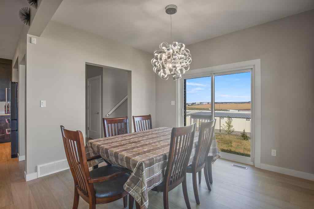 MLS® A2254837 - 38 Vista Close  in Valley Ridge Blackfalds, Residential