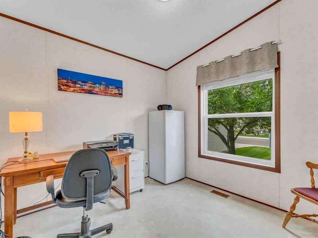 MLS® A2254838 - 71 Timothy Way SE in Southland Medicine Hat, Residential