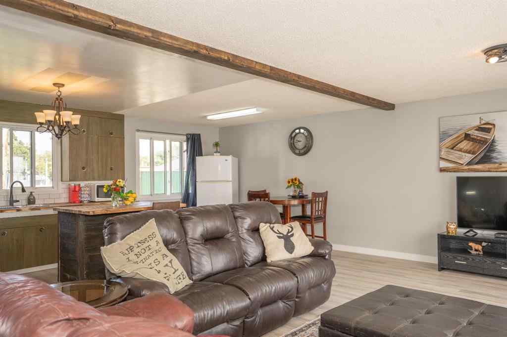 MLS® A2254851 - 5011 51st Ave Scott   in Bashaw Bashaw, Residential