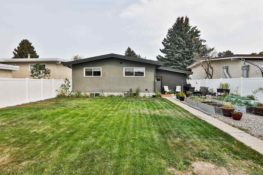 MLS® A2254857 - 2202 36 Street S in Redwood Lethbridge, Residential
