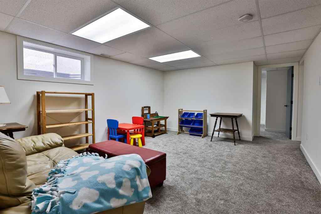 MLS® A2254857 - 2202 36 Street S in Redwood Lethbridge, Residential