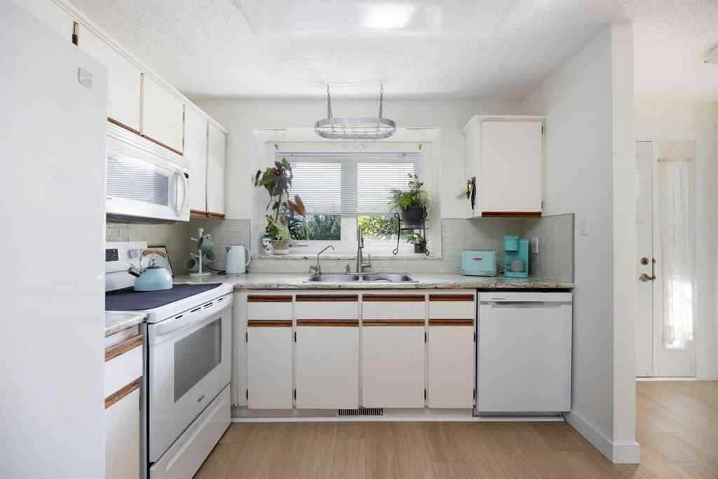 MLS® A2254859 - 103 Garson   in Grayling Terrace Fort McMurray, Residential