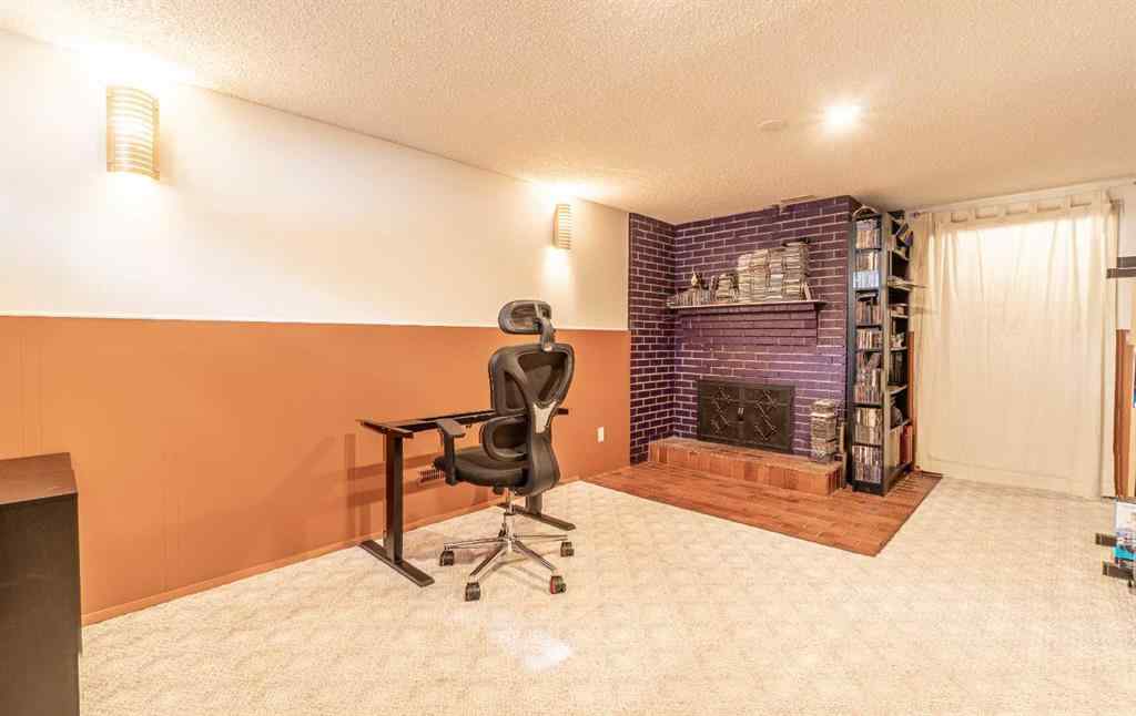 MLS® A2254861 - 4812 Valiant Drive NW in Varsity Calgary, Residential