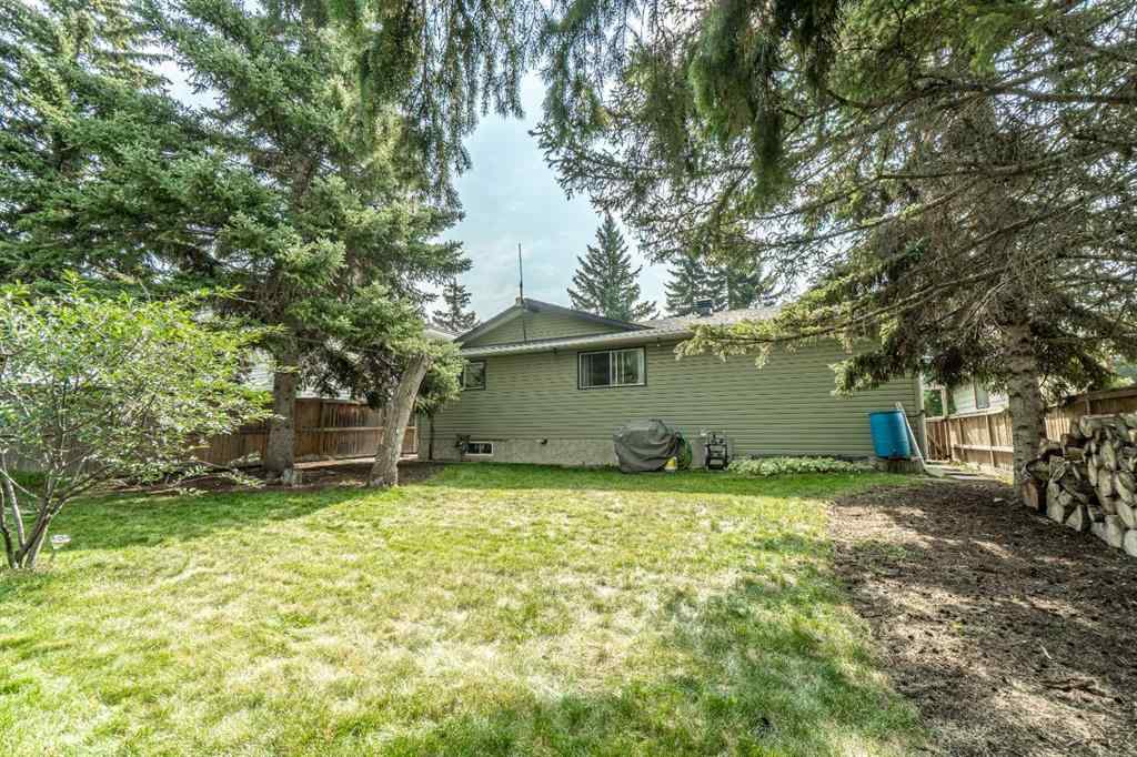 MLS® A2254861 - 4812 Valiant Drive NW in Varsity Calgary, Residential