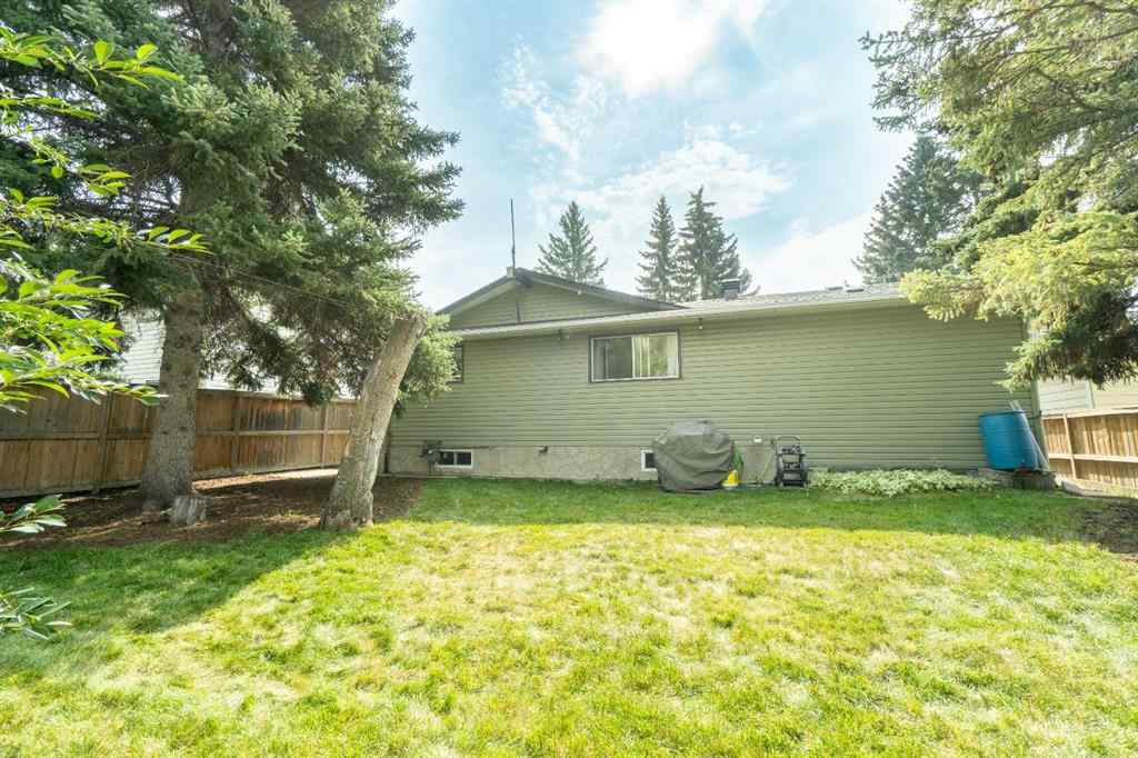 MLS® A2254861 - 4812 Valiant Drive NW in Varsity Calgary, Residential
