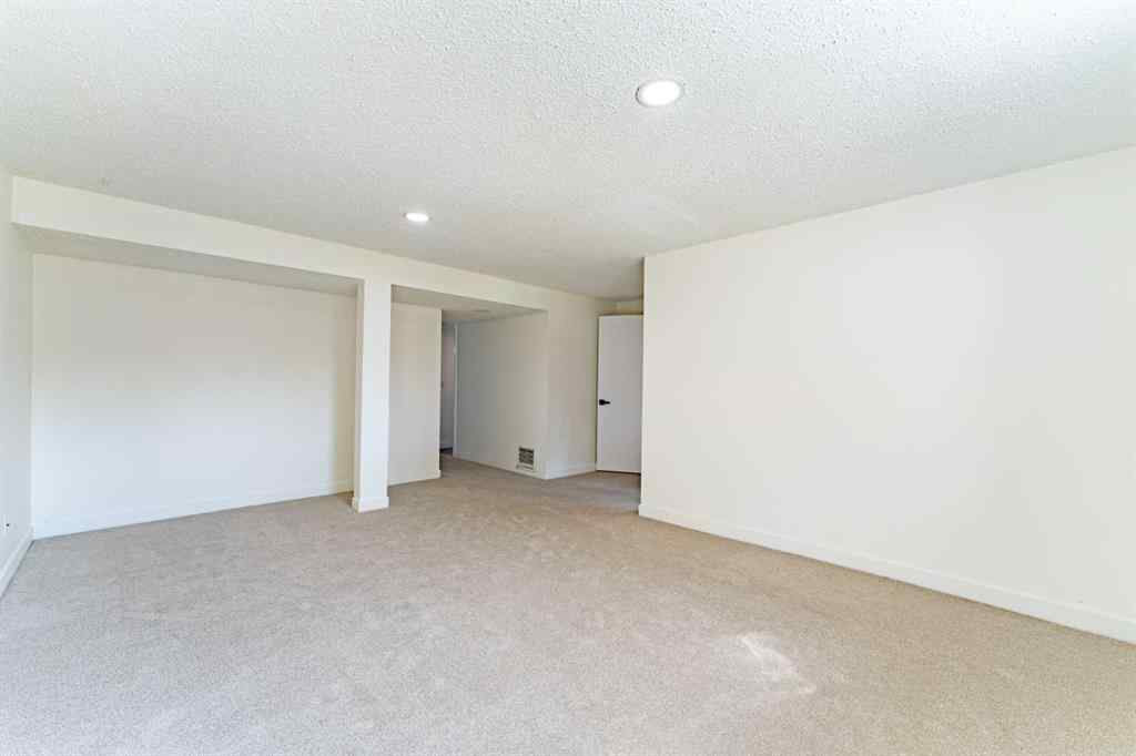 MLS® A2254863 - 344 Templeview Drive NE in Temple Calgary, Residential