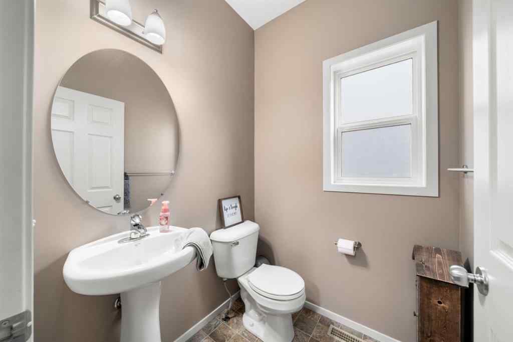 MLS® A2254866 - 2325 Reunion Rise NW in Reunion Airdrie, Residential