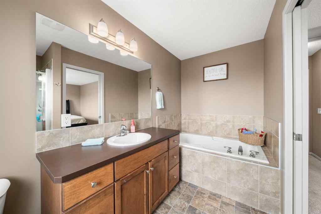 MLS® A2254866 - 2325 Reunion Rise NW in Reunion Airdrie, Residential