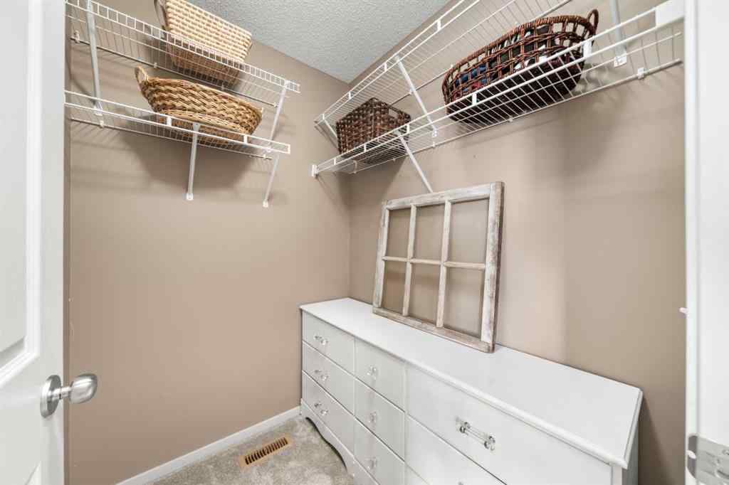 MLS® A2254866 - 2325 Reunion Rise NW in Reunion Airdrie, Residential