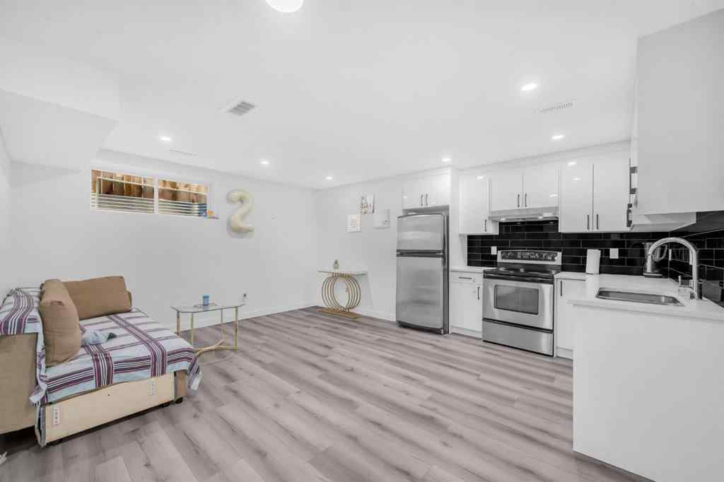 MLS® A2254871 - 126 Kincora Glen Mews NW in Kincora Calgary, Residential