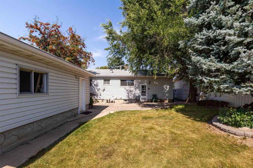 MLS® A2254872 - 2610 13 Avenue N in Park Meadows Lethbridge, Residential