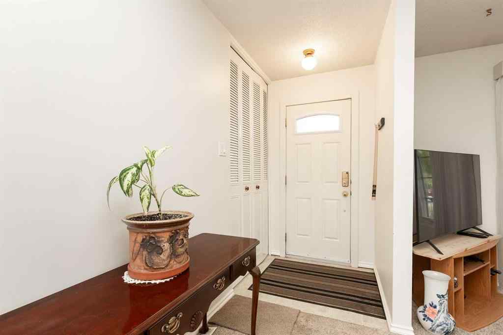 MLS® A2254872 - 2610 13 Avenue N in Park Meadows Lethbridge, Residential