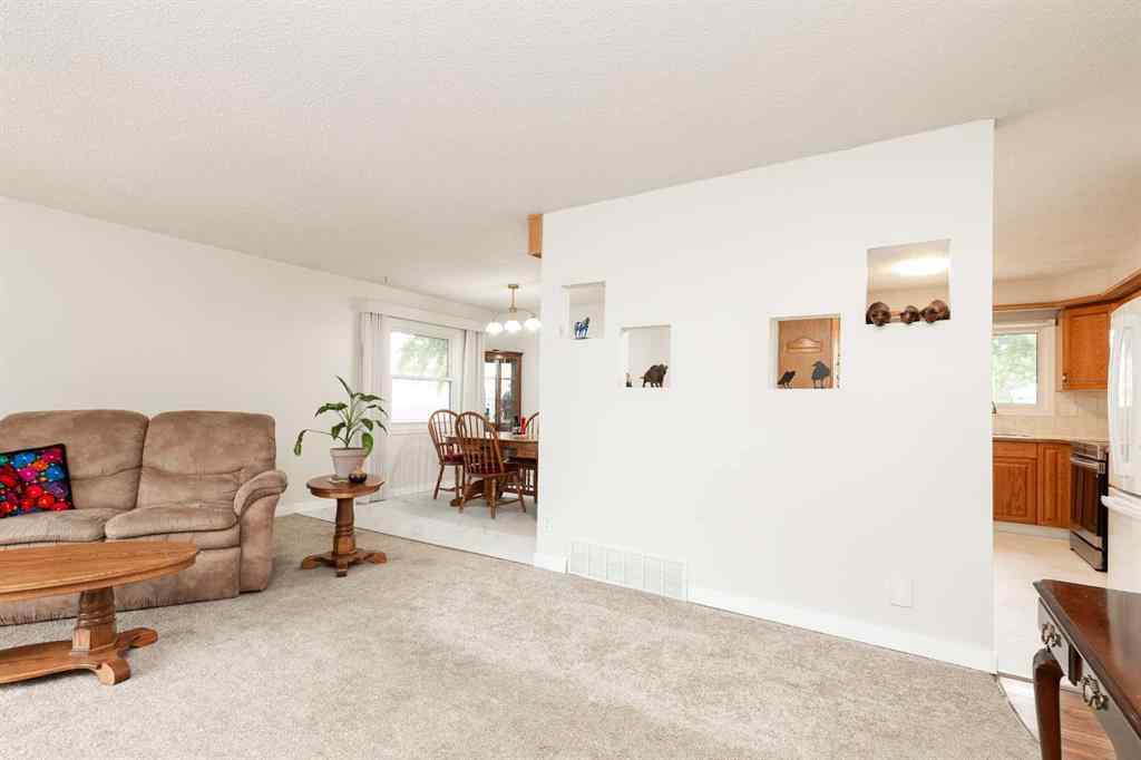 MLS® A2254872 - 2610 13 Avenue N in Park Meadows Lethbridge, Residential