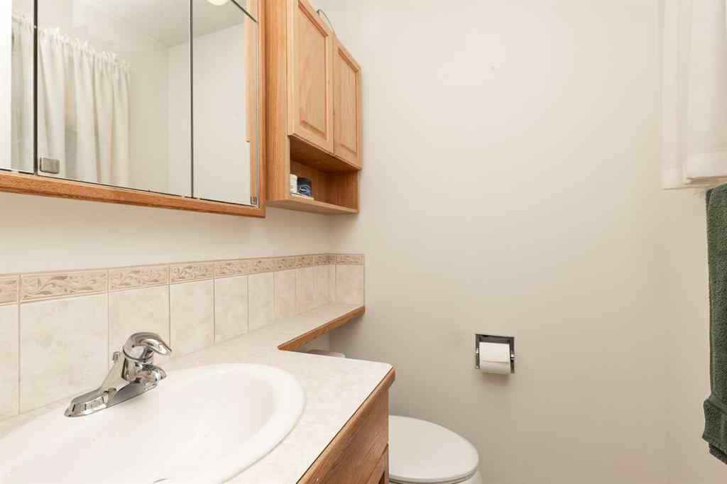 MLS® A2254872 - 2610 13 Avenue N in Park Meadows Lethbridge, Residential