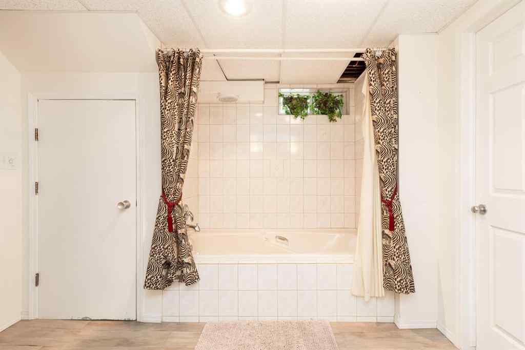 MLS® A2254872 - 2610 13 Avenue N in Park Meadows Lethbridge, Residential