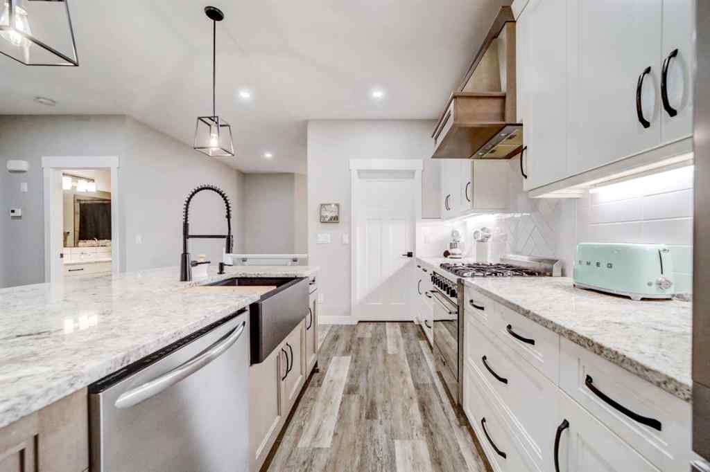 MLS® A2254873 - 709 Sixmile Crescent S in Southgate Lethbridge, Residential