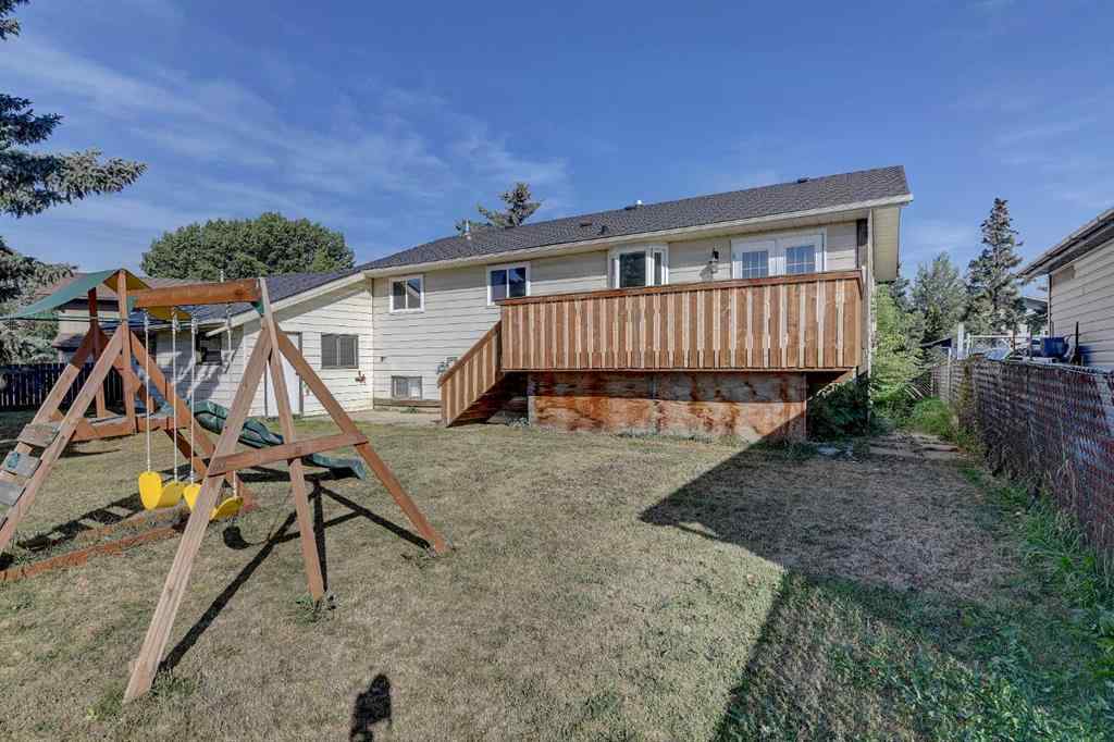 MLS® A2254874 - 9751 69 Avenue  in South Patterson Place Grande Prairie, Residential