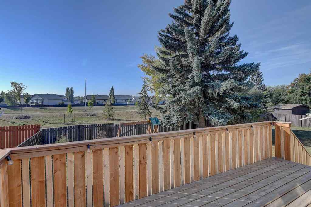 MLS® A2254874 - 9751 69 Avenue  in South Patterson Place Grande Prairie, Residential