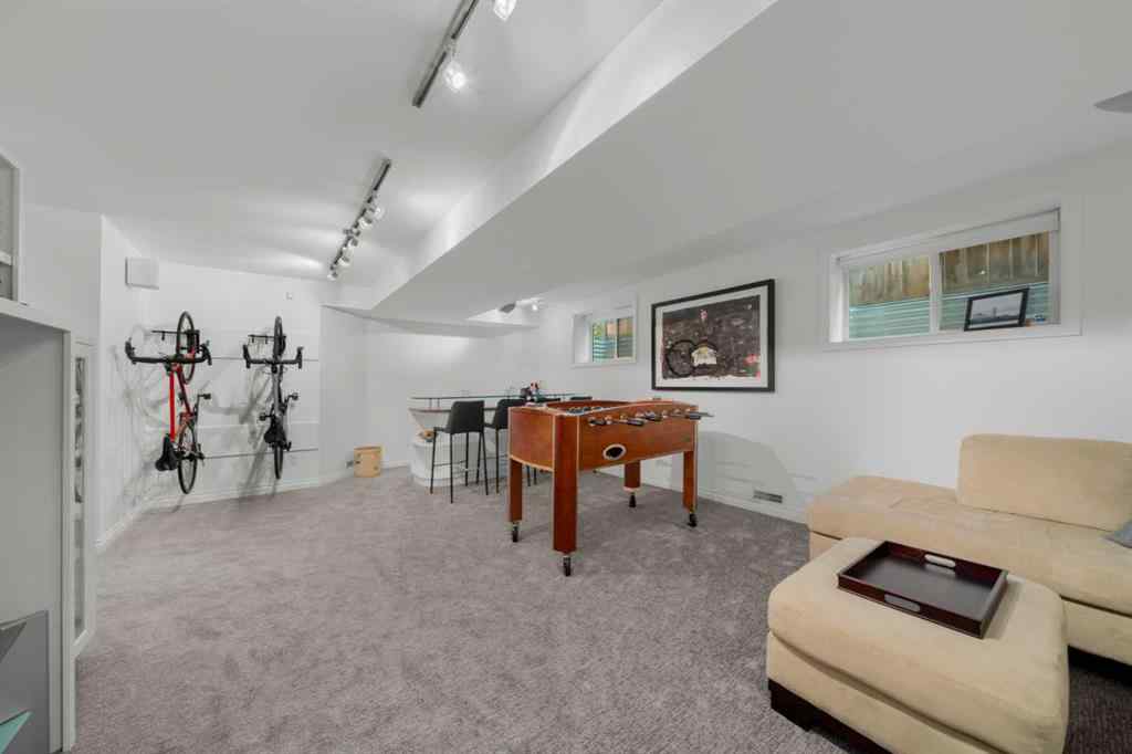 MLS® A2254884 - 1739 Bowness Road NW in Hillhurst Calgary, Residential