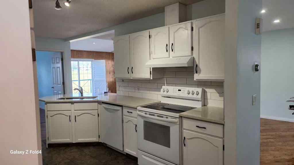 MLS® A2254887 - Unit #304 39 Hidden Creek Place  in Hidden Valley Calgary, Residential