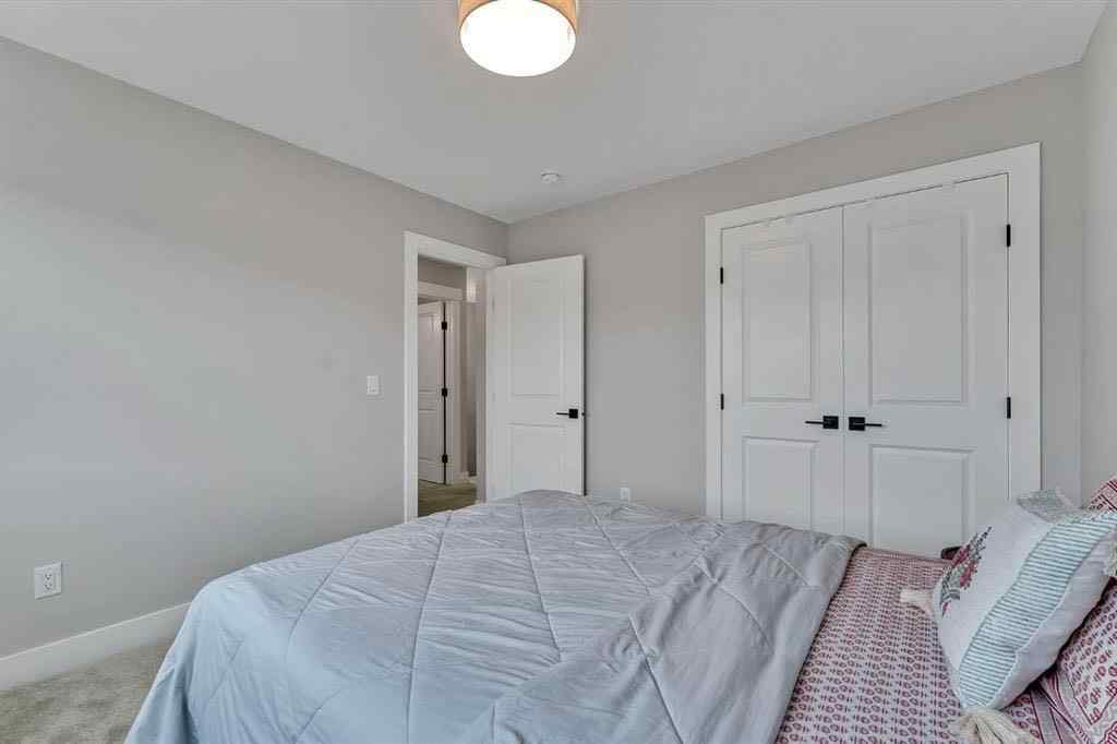 MLS® A2254888 - 114 Sandpiper Bend   in Kinniburgh South Chestermere, Residential