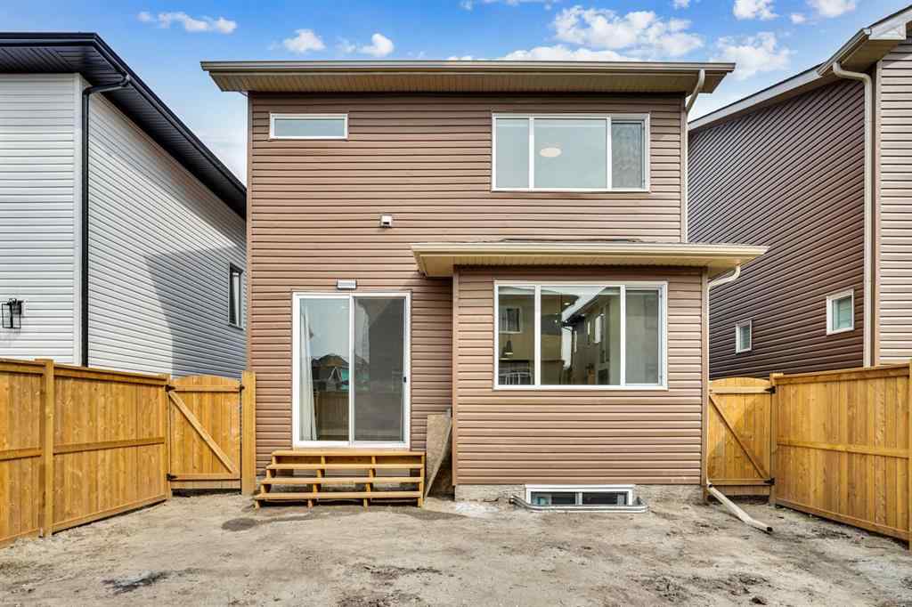 MLS® A2254888 - 114 Sandpiper Bend   in Kinniburgh South Chestermere, Residential