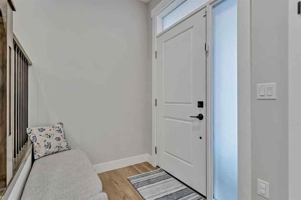MLS® A2254888 - 114 Sandpiper Bend   in Kinniburgh South Chestermere, Residential