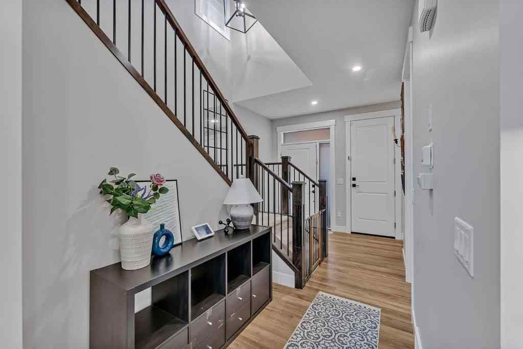 MLS® A2254888 - 114 Sandpiper Bend   in Kinniburgh South Chestermere, Residential