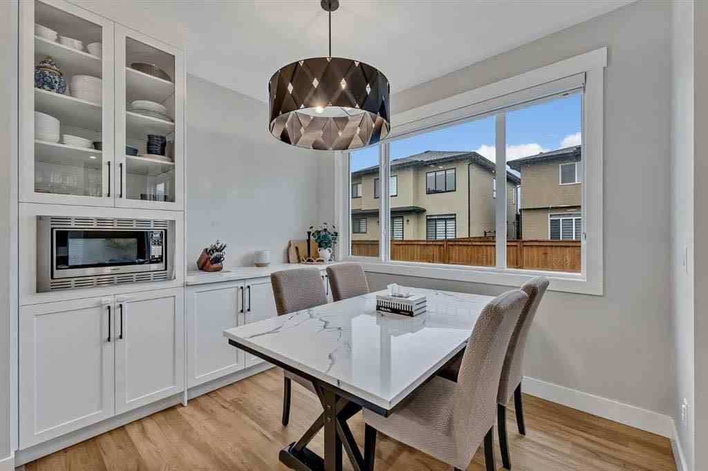 MLS® A2254888 - 114 Sandpiper Bend   in Kinniburgh South Chestermere, Residential