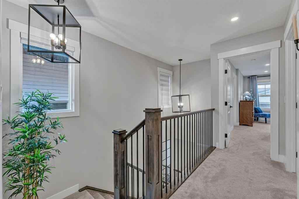 MLS® A2254888 - 114 Sandpiper Bend   in Kinniburgh South Chestermere, Residential