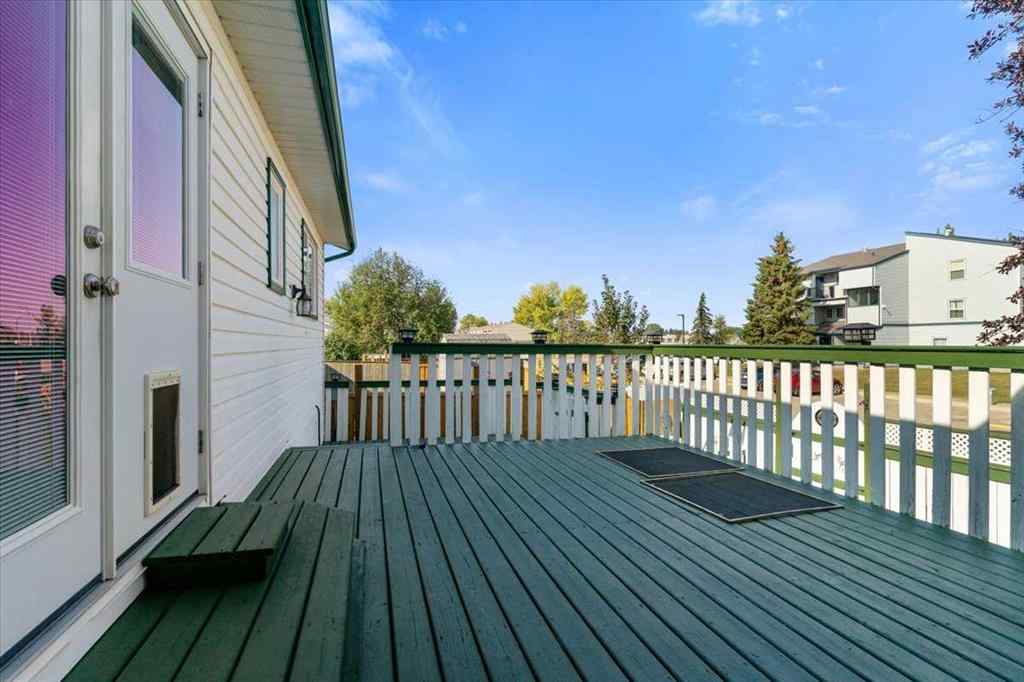 MLS® A2254889 - 9372 71 Avenue  in South Patterson Place Grande Prairie, Residential