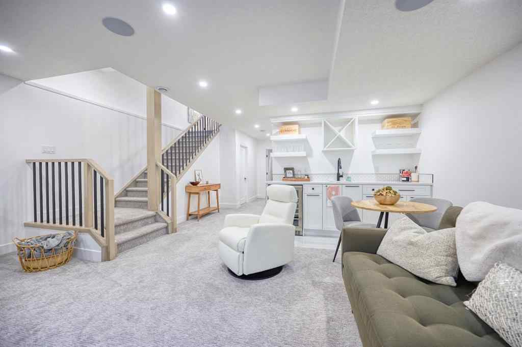 MLS® A2254893 - 2207 7 Street NE in Winston Heights/Mountview Calgary, Residential