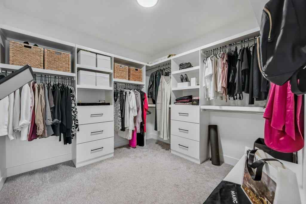 MLS® A2254893 - 2207 7 Street NE in Winston Heights/Mountview Calgary, Residential