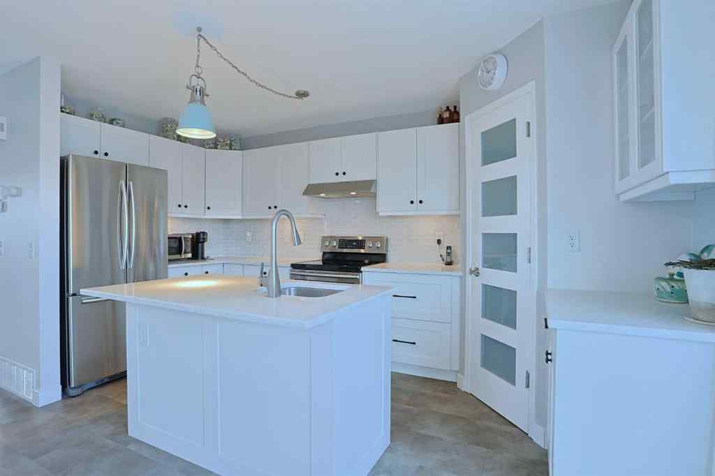 MLS® A2254895 - 18 Citadel Vista Green NW in Citadel Calgary, Residential