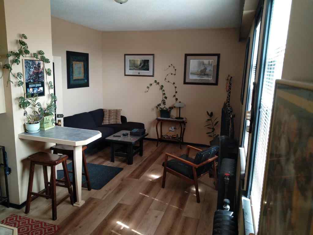 MLS® A2254897 - 5078 50 Street  in Downtown Camrose Camrose, Commercial
