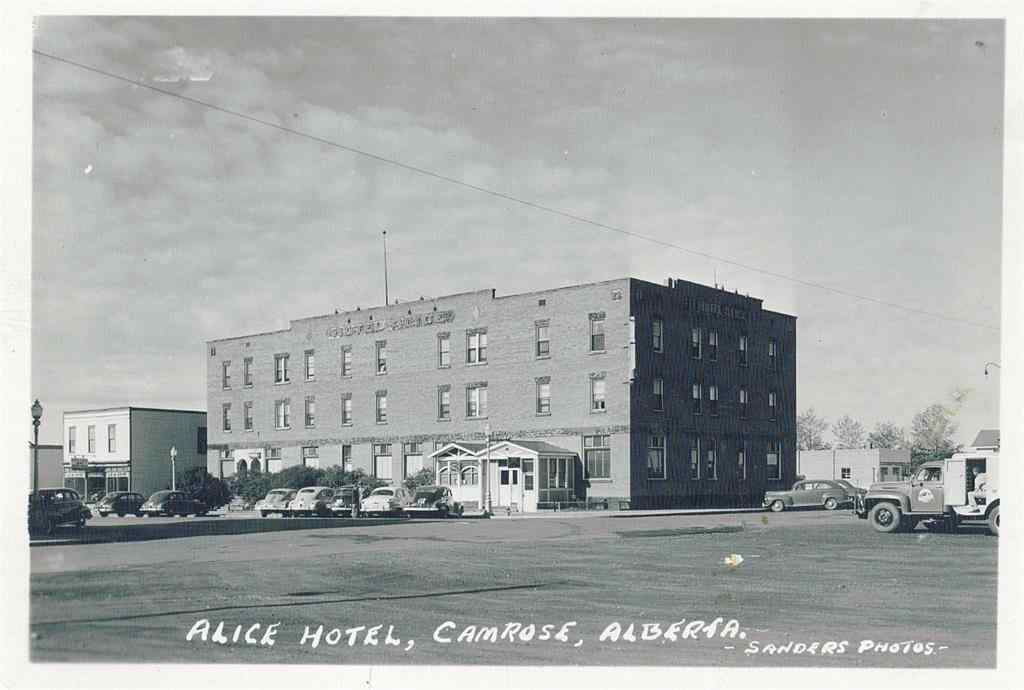 MLS® A2254897 - 5078 50 Street  in Downtown Camrose Camrose, Commercial
