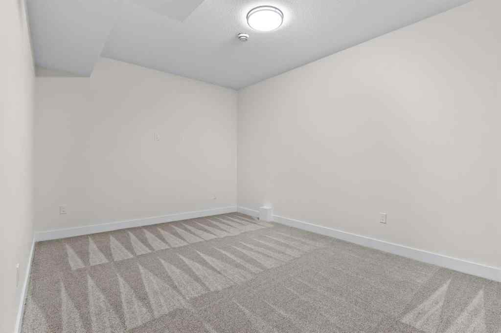 MLS® A2254899 - 716 Mandalay Avenue  in NONE Carstairs, Residential