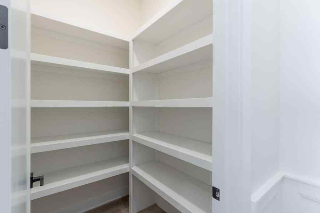 MLS® A2254899 - 716 Mandalay Avenue  in NONE Carstairs, Residential