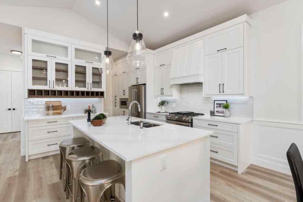 MLS® A2254899 - 716 Mandalay Avenue  in NONE Carstairs, Residential
