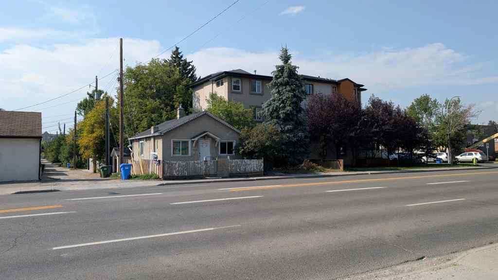 MLS® A2254900 - 1509 Edmonton Trail NE in Crescent Heights Calgary, Residential