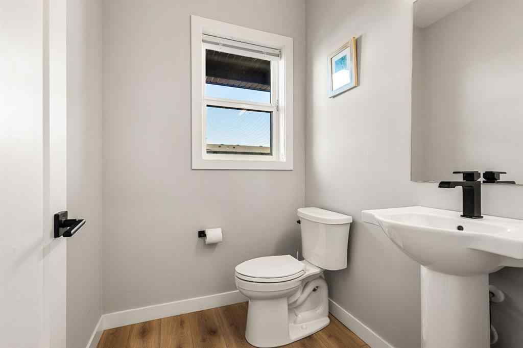MLS® A2254901 - 2237 77 Street SW in Springbank Hill Calgary, Residential