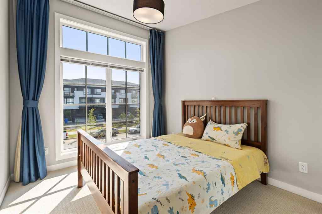 MLS® A2254901 - 2237 77 Street SW in Springbank Hill Calgary, Residential