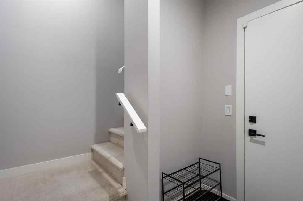 MLS® A2254901 - 2237 77 Street SW in Springbank Hill Calgary, Residential