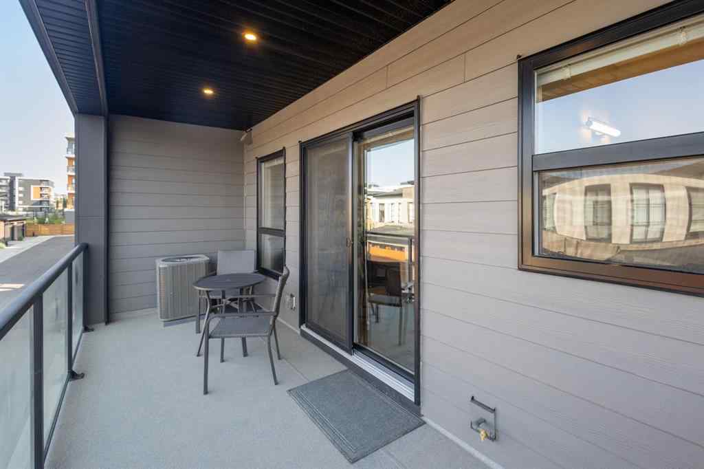 MLS® A2254901 - 2237 77 Street SW in Springbank Hill Calgary, Residential