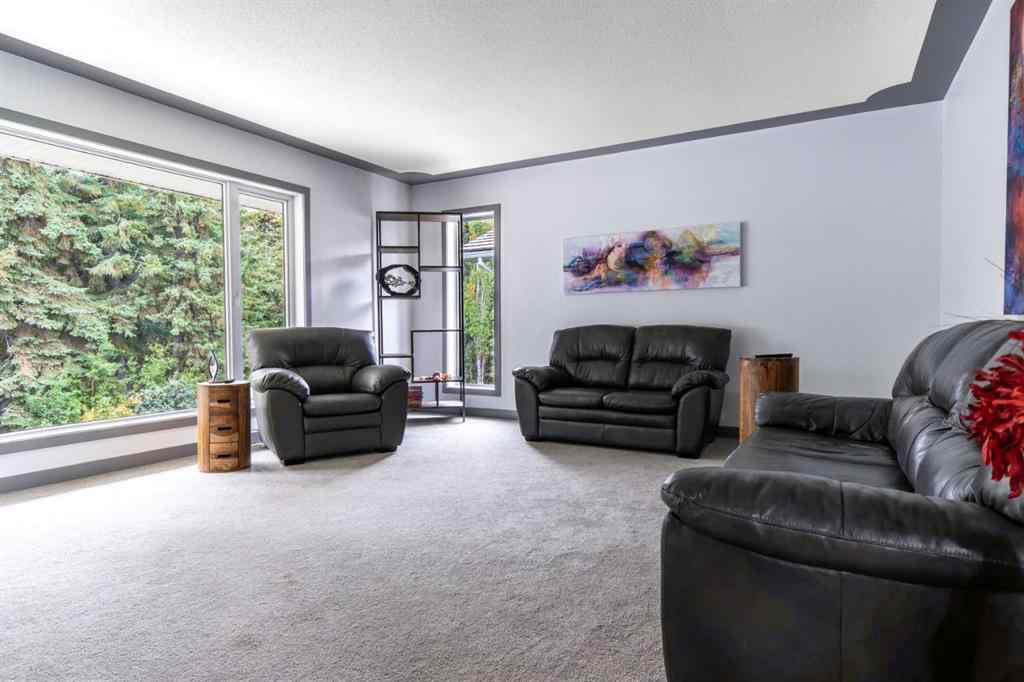 MLS® A2254904 - 9646 Wedgewood Drive S in Wedgewood Wedgewood, Residential