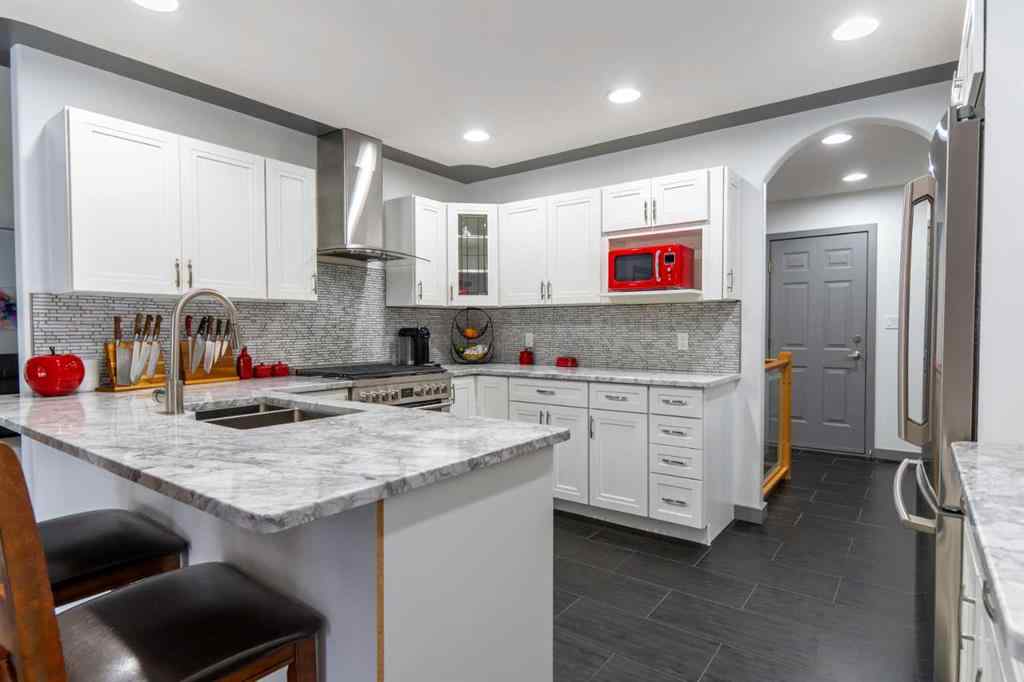 MLS® A2254904 - 9646 Wedgewood Drive S in Wedgewood Wedgewood, Residential